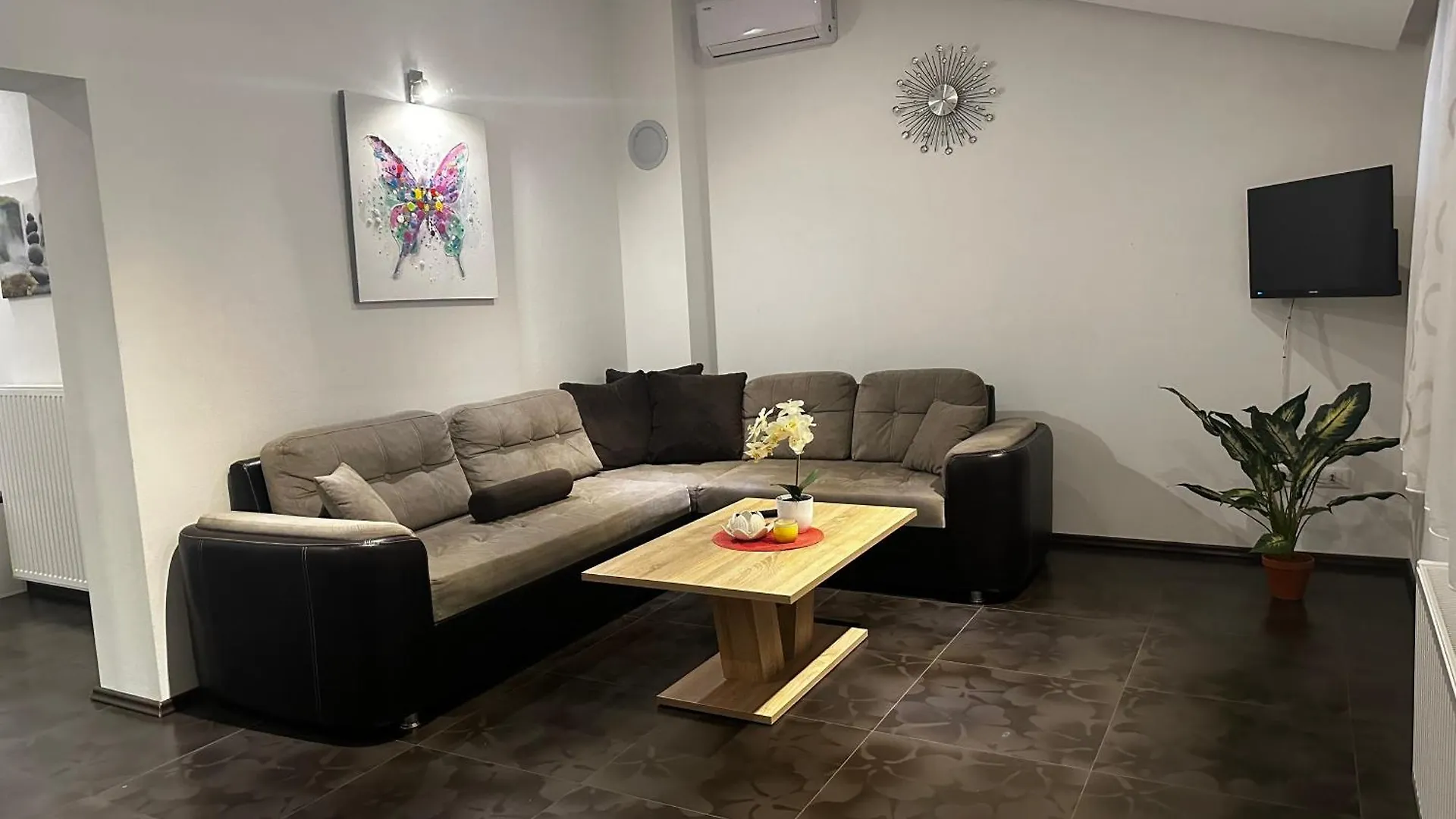 Deluxe Apartment Playa Valbandon