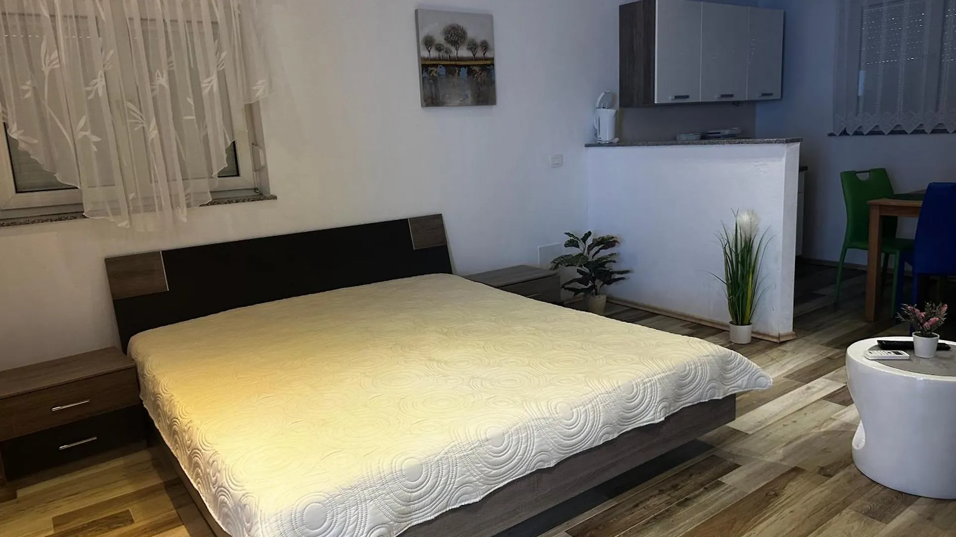 Deluxe Apartment Playa Valbandon
