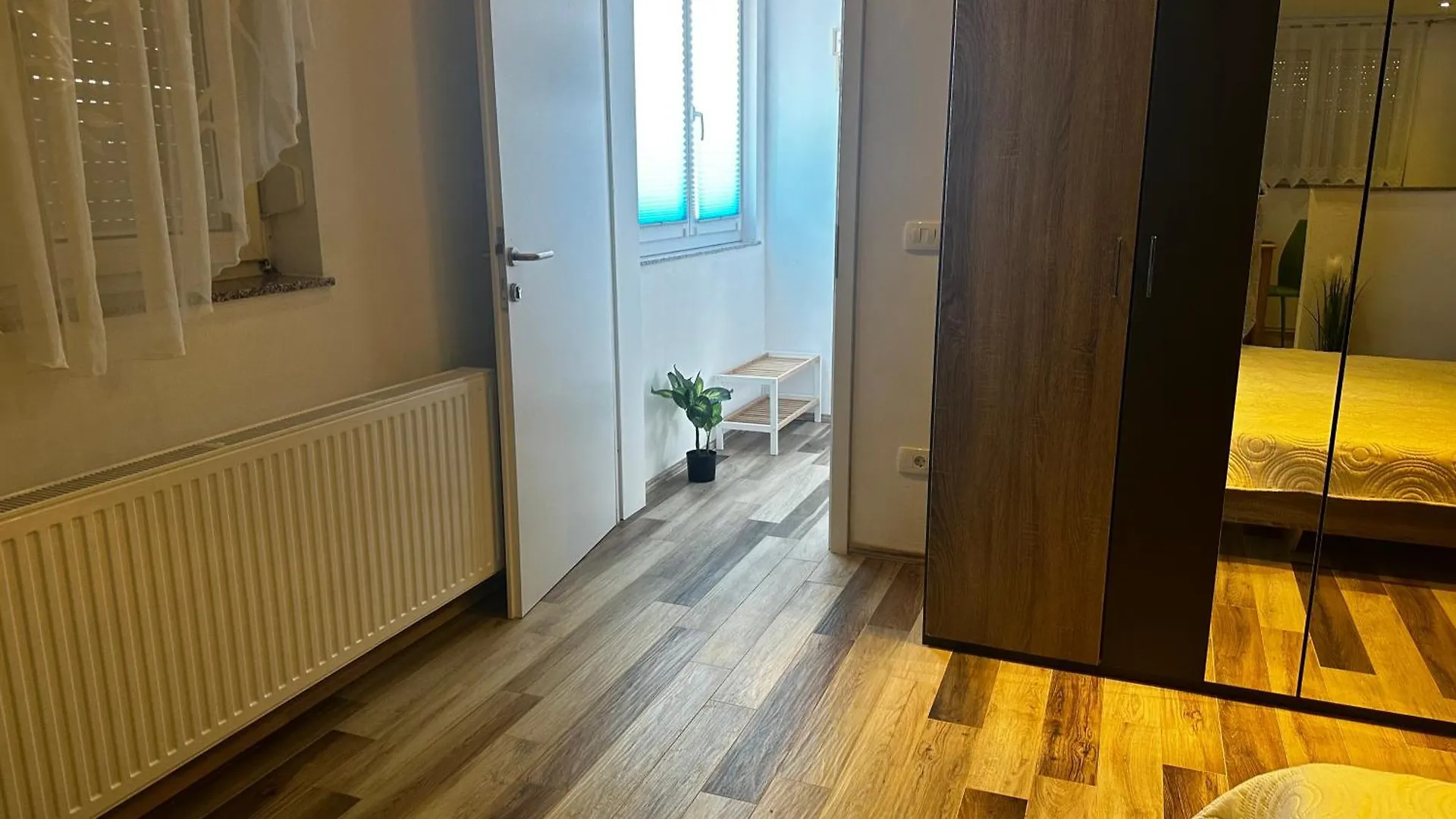 Deluxe Apartment Playa Valbandon Croatia