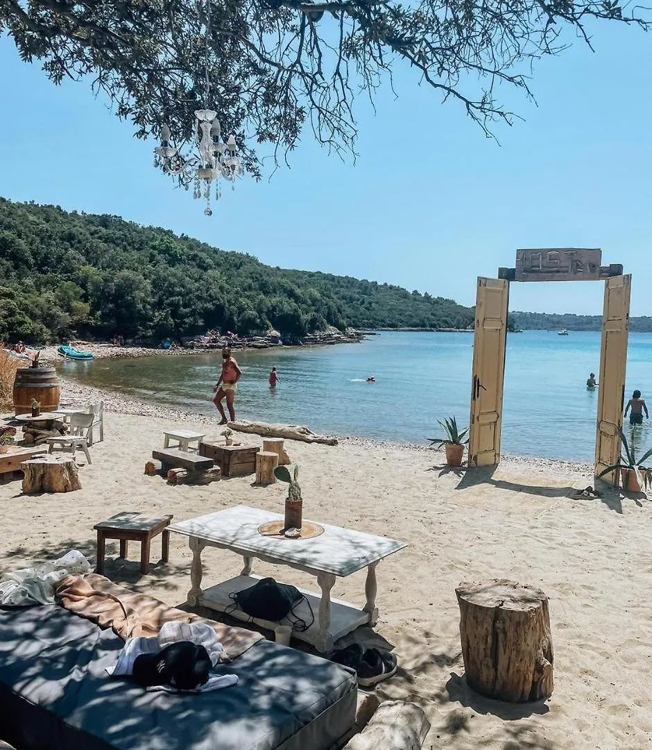 Deluxe Apartment Playa Valbandon 0*,  Croatia